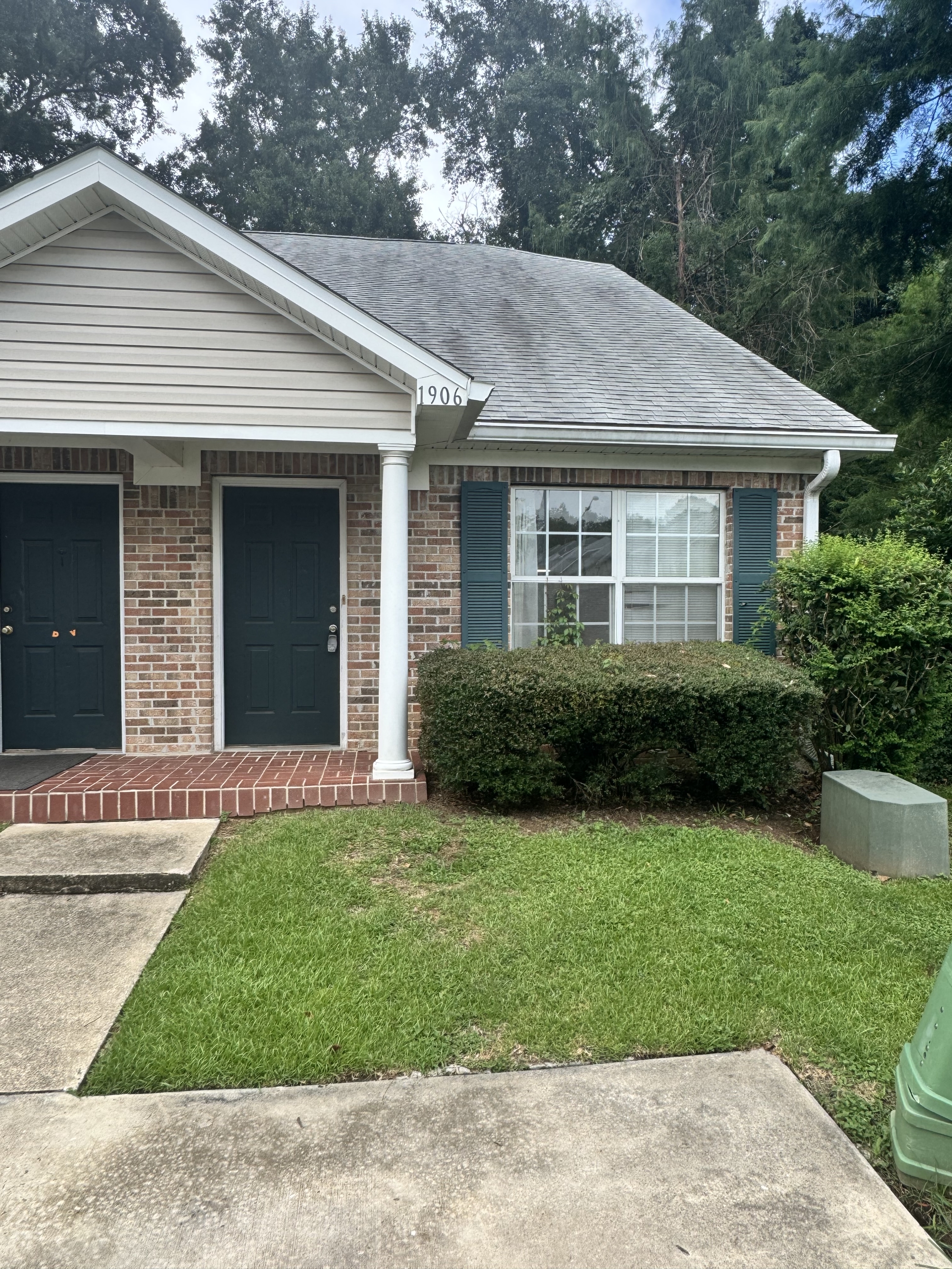 2738 W Tharpe St - 1906