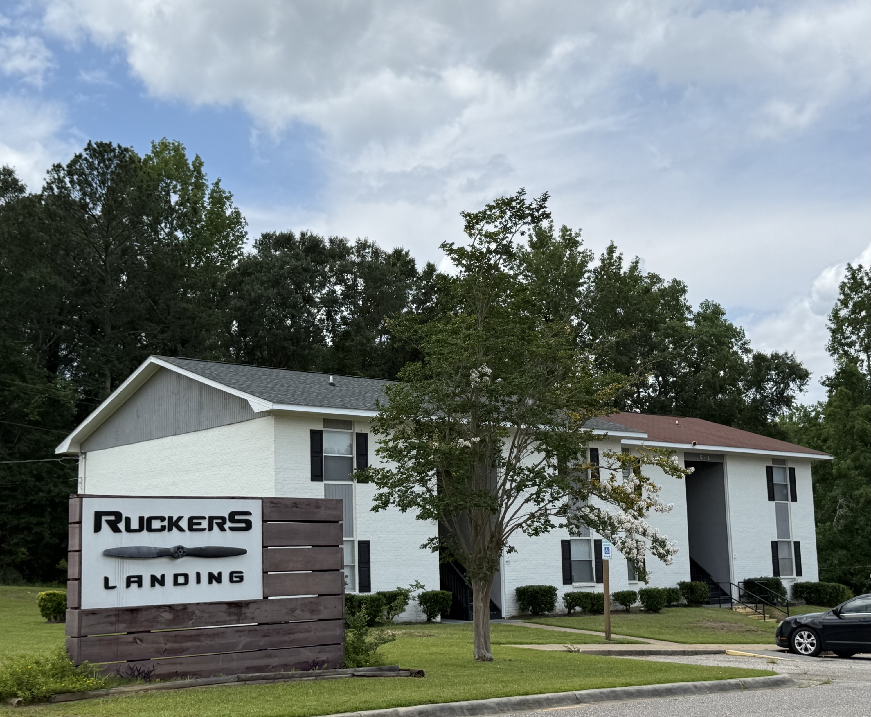 417 Hwy 84 E